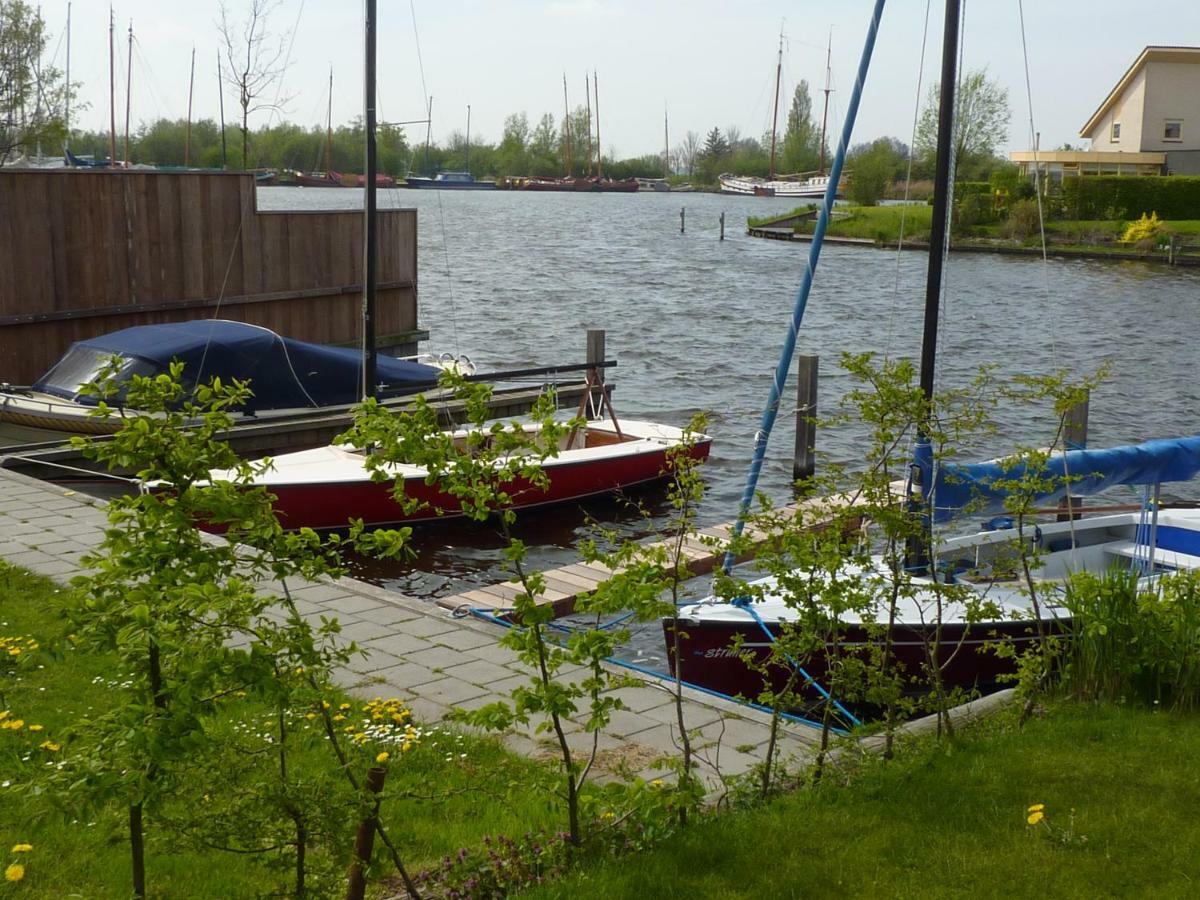 Vakantiehuisgalamadammen Met Ligplaats Boot Koudum Exterior foto