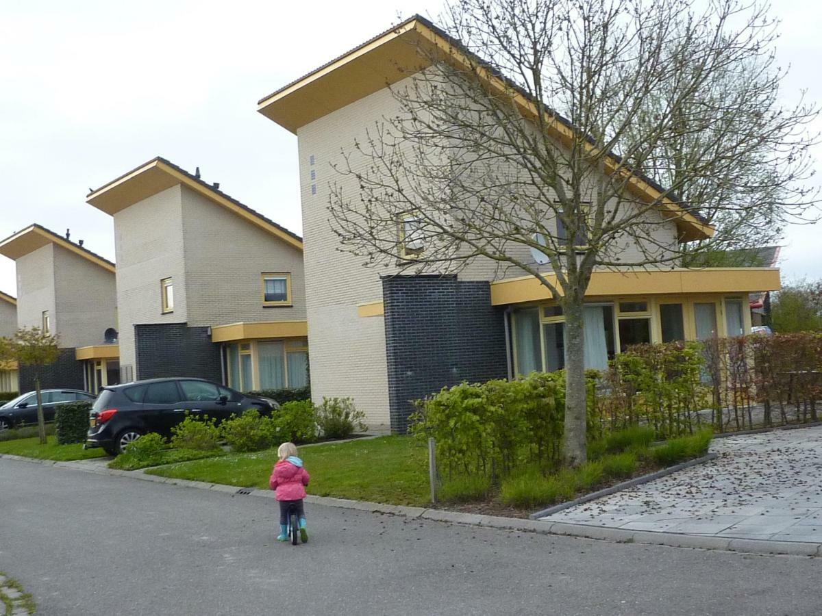Vakantiehuisgalamadammen Met Ligplaats Boot Koudum Exterior foto