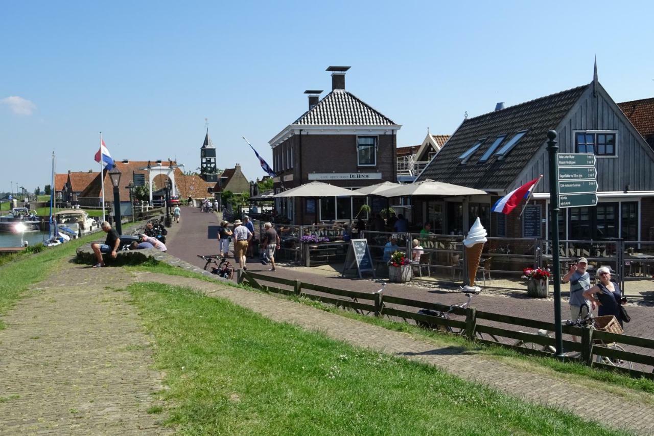 Vakantiehuisgalamadammen Met Ligplaats Boot Koudum Exterior foto